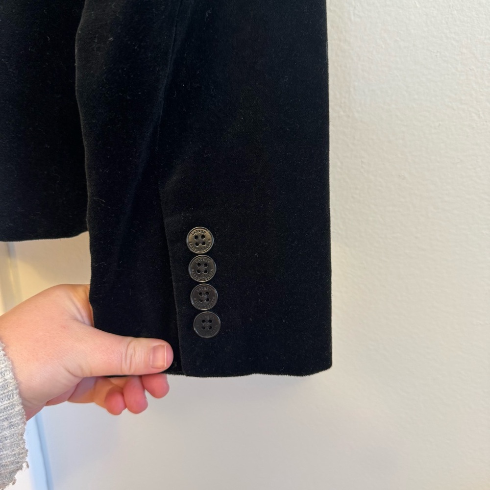 Lauren Ralph Lauren Black Velvet Blazer. Size 12 - Picture 5 of 7